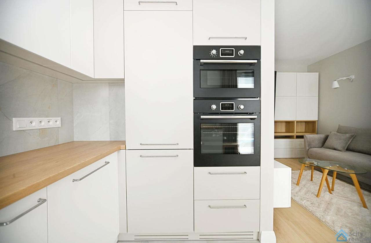 Beige 3City Apartment With Parking In Gdansk By Noclegi Renters Εξωτερικό φωτογραφία