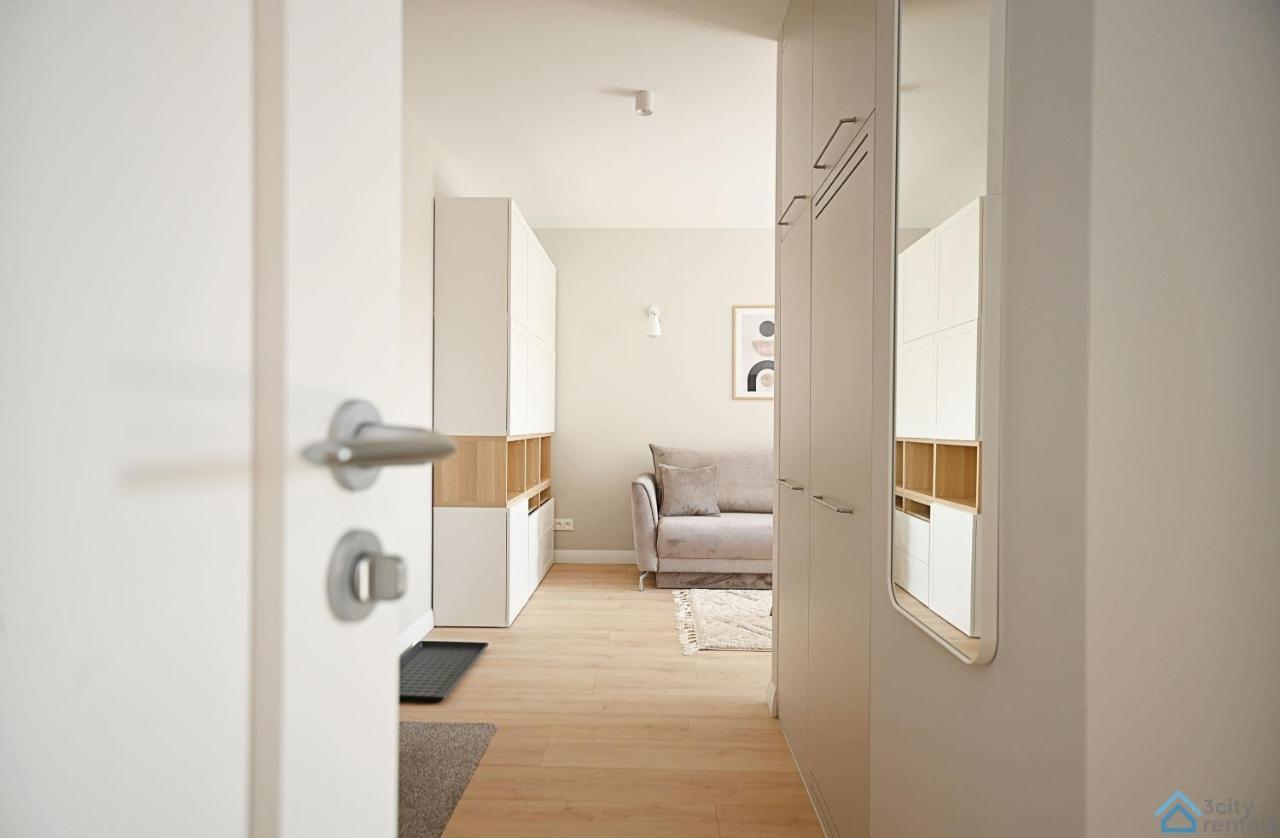 Beige 3City Apartment With Parking In Gdansk By Noclegi Renters Εξωτερικό φωτογραφία