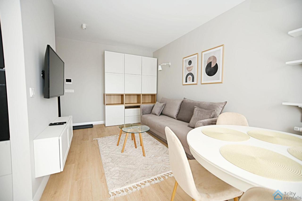 Beige 3City Apartment With Parking In Gdansk By Noclegi Renters Εξωτερικό φωτογραφία