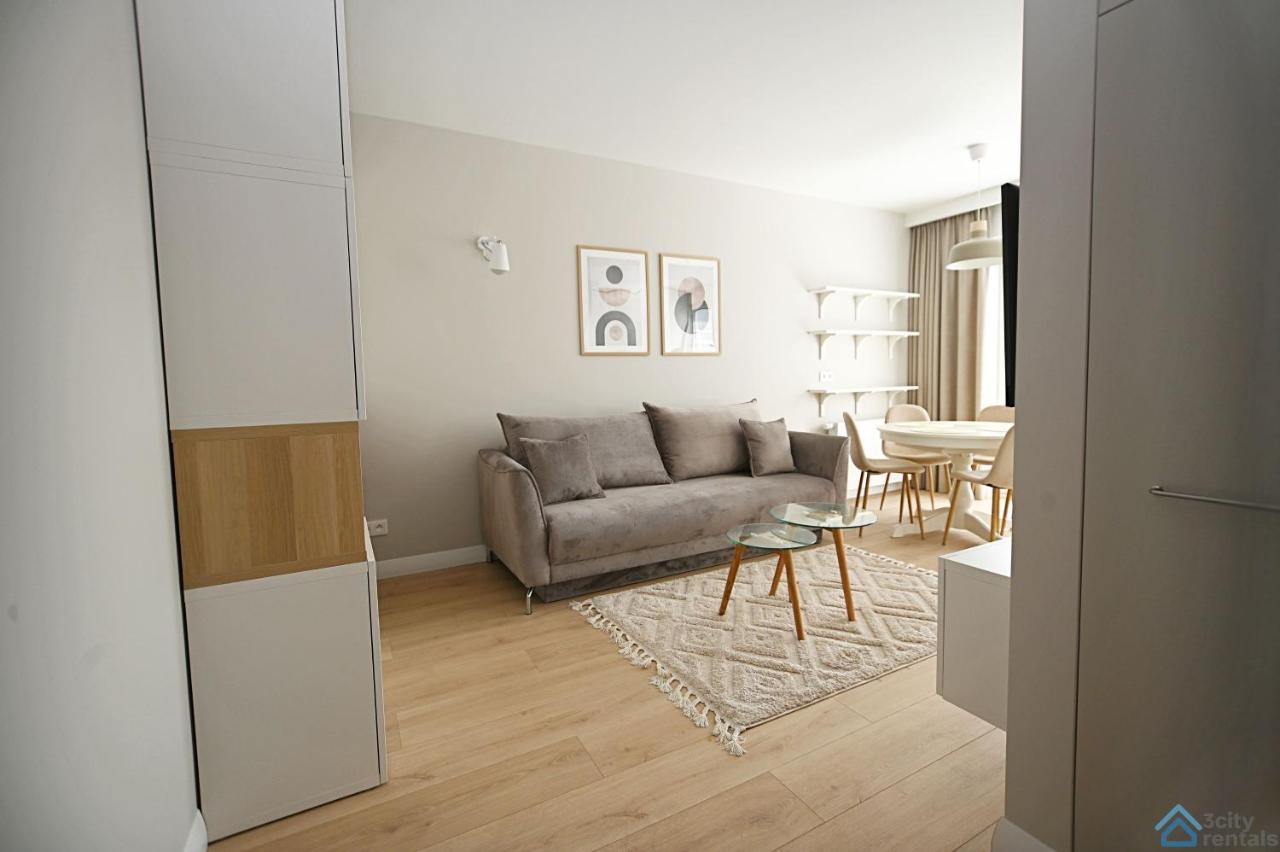 Beige 3City Apartment With Parking In Gdansk By Noclegi Renters Εξωτερικό φωτογραφία