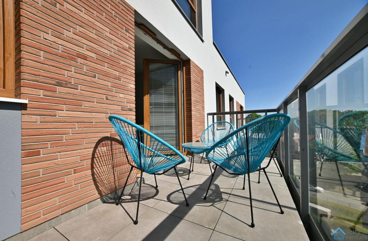 Beige 3City Apartment With Parking In Gdansk By Noclegi Renters Εξωτερικό φωτογραφία