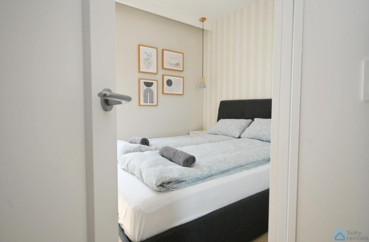 Beige 3City Apartment With Parking In Gdansk By Noclegi Renters Εξωτερικό φωτογραφία